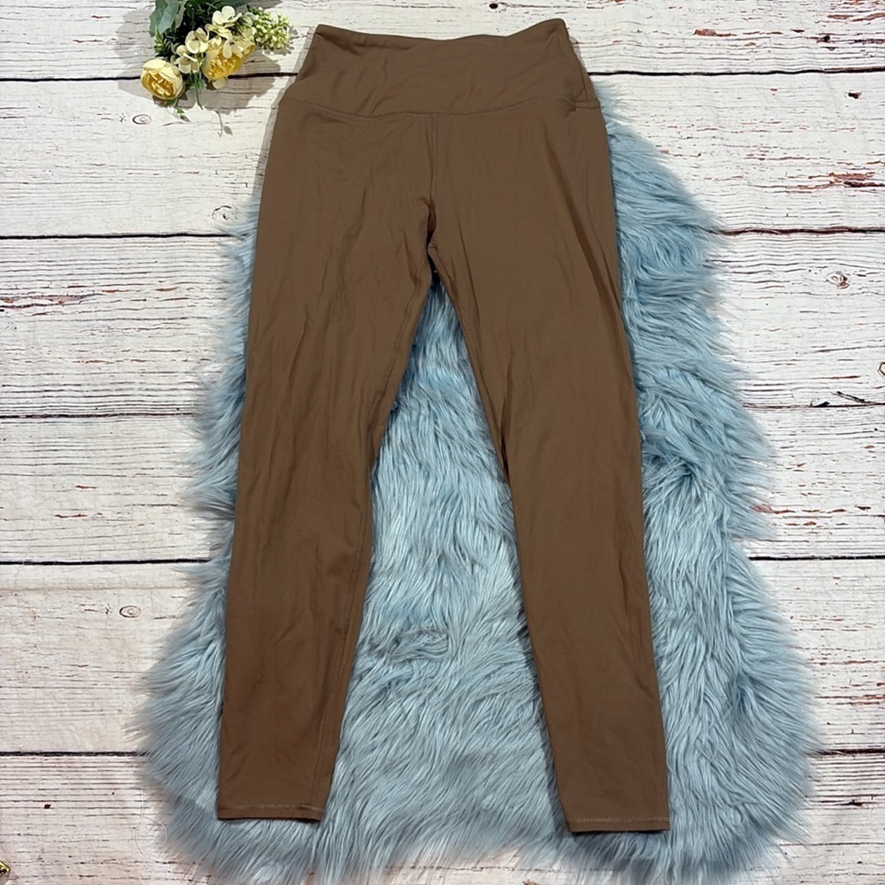 Bandier x Sincerely Jules The Rue Crossover Leggings in Nutmeg Mocha - Picture 2 of 8